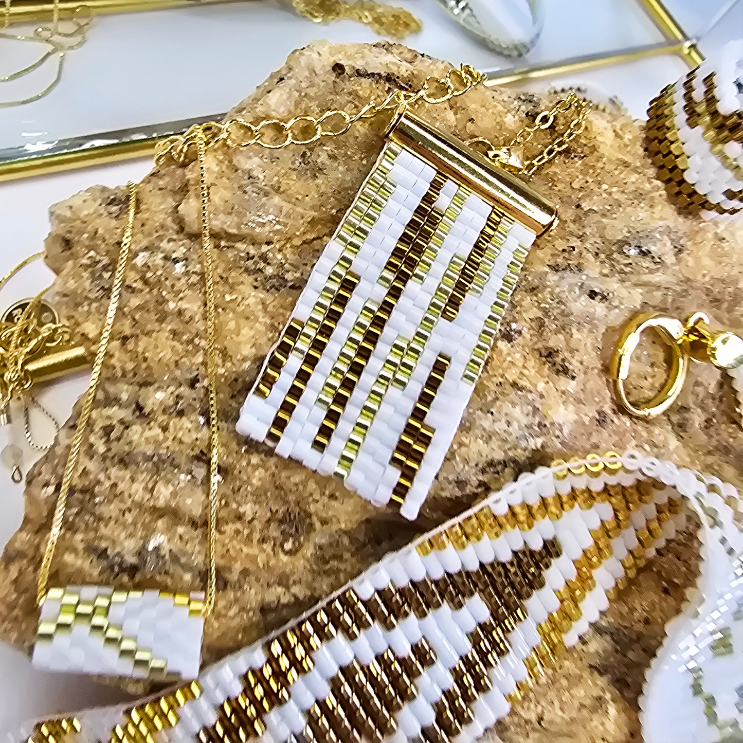 Colar Gilded