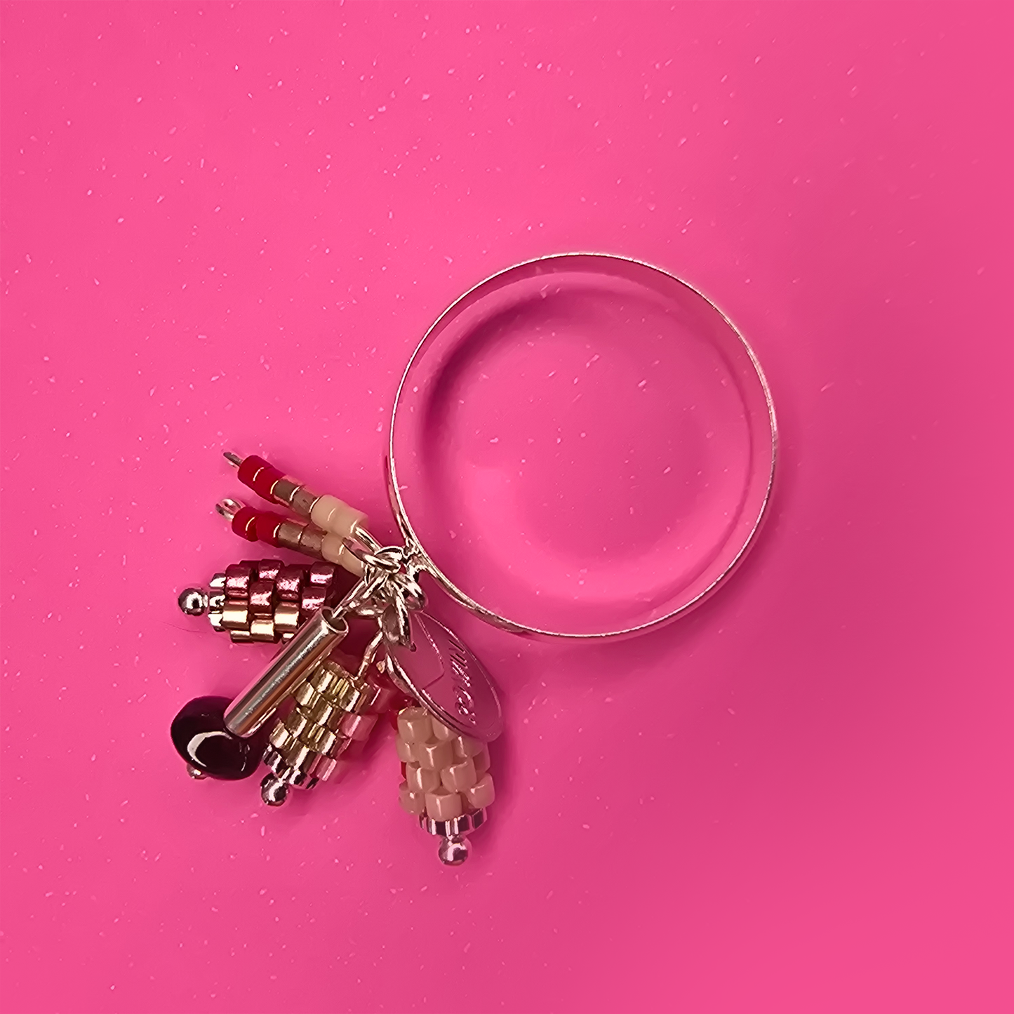Anel Bloom